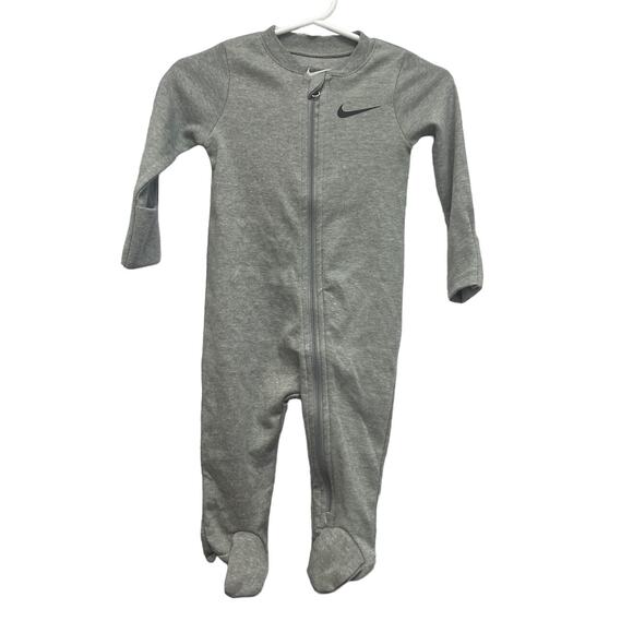 New Nike Baby Infant 6 Mos Zip Up Gray One Piece Long Sleeve Sleeper Bodysuit - Picture 1 of 4